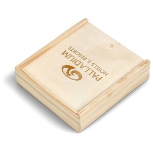 Alternative view of Altitude Mario Dice & Cards Set