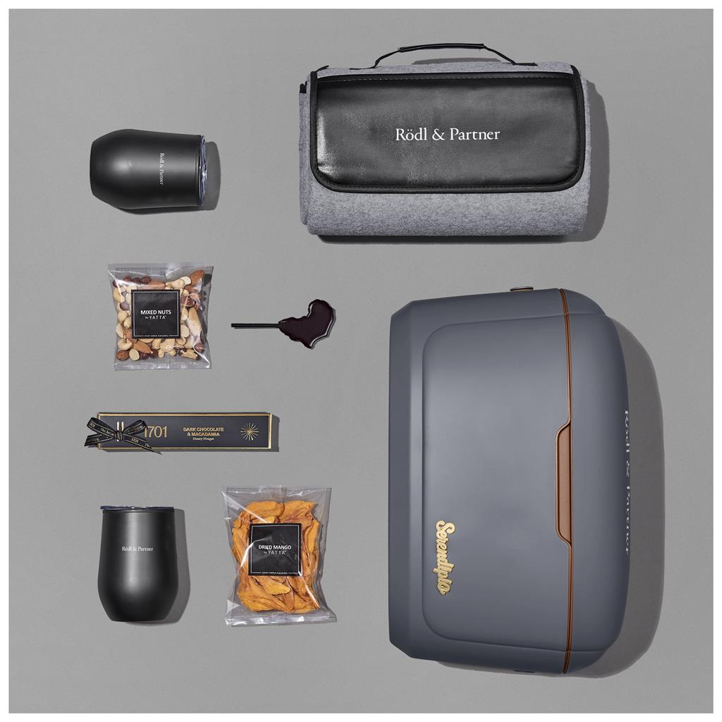 Yatta Lavish Leisure Hamper - Image 13